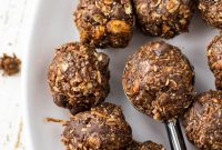 Almond Joy Energy Bites: Coconut, Almond & Chocolate Snack Recipe