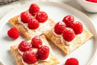 Mini Raspberry Tartlets with Flaky Pastry and Vanilla Cream