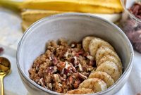 Sweet Quinoa Breakfast Porridge: Creamy Morning Quinoa Oatmeal
