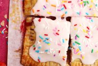 How to Make a Giant Frosted Strawberry Pop-Tart at Home