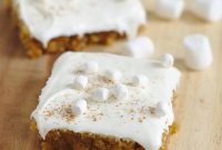 Fluffernutter Bars: Peanut Butter and Marshmallow Snack Squares