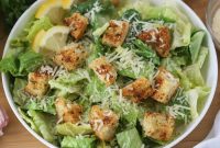 Classic Caesar Salad Recipe with Crispy Croutons and Creamy Dressing