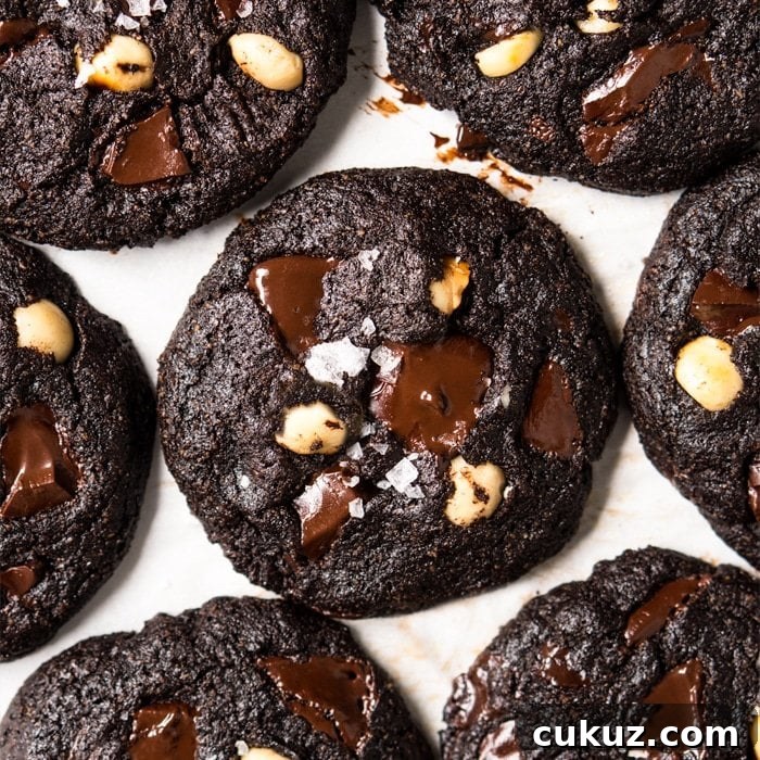 Gluten Free & Keto Double Chocolate Chip Cookies 🍪 #keto #glutenfree #healthyrecipes #ketodiet