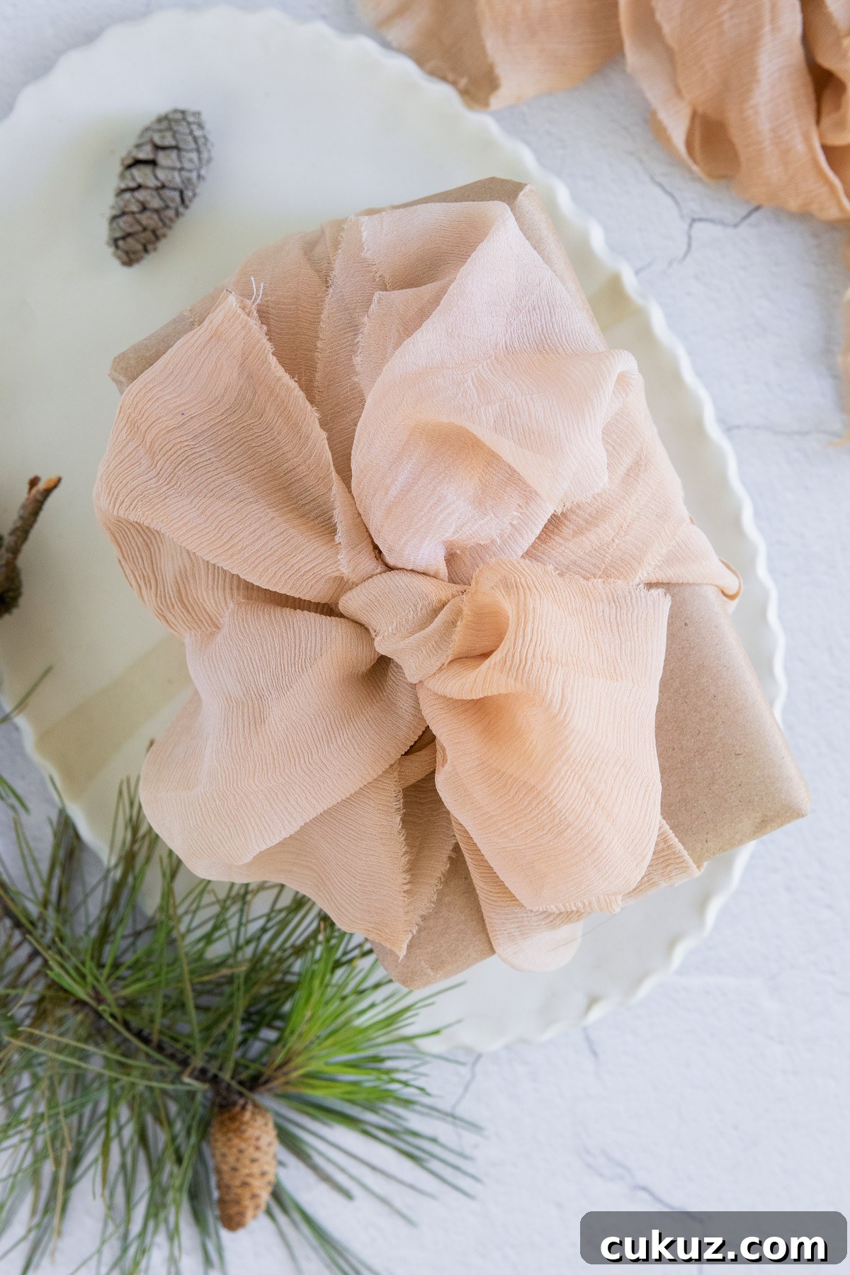 5 Bow-Tying Techniques to Make Your Gift Wrapping Shine 19 5 ways to a tie a bow