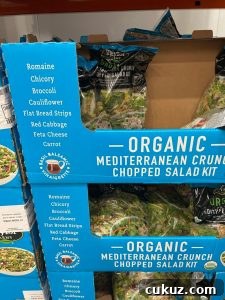 Mediterranean salad kit