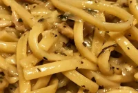 Instant Pot Linguine with Classic White Clam Sauce