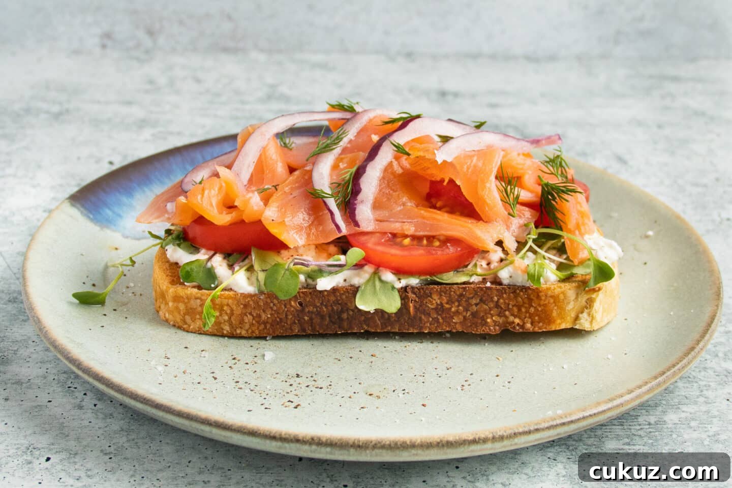 Picture of toast straight on. 