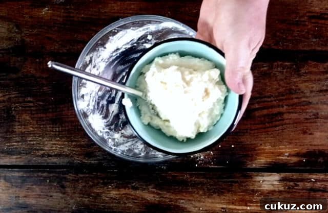 Canned Mashed Potatoes: Quick Tips for Perfect Results 7 The finished bowl of mashed potatoes